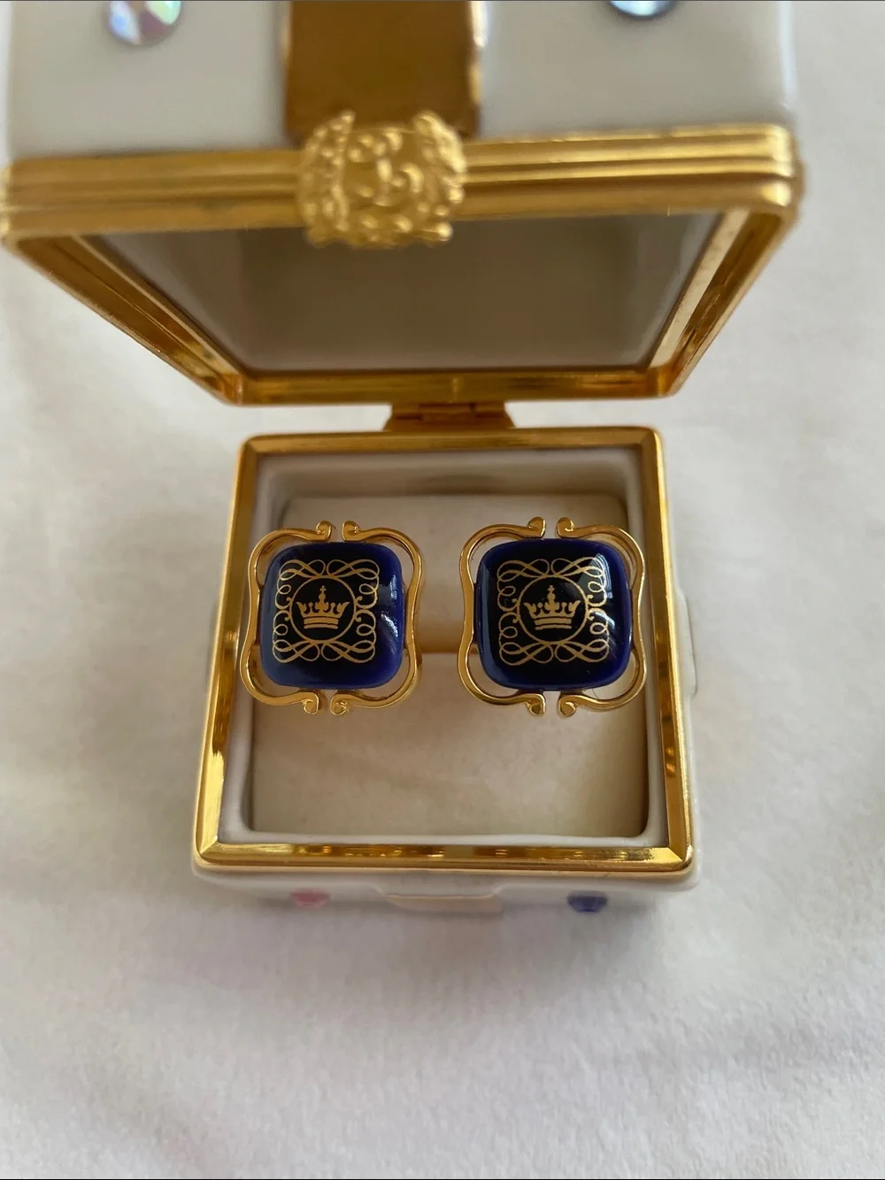 Vintage Swank Royal Copenhagen porcelain enamel cufflinks Gold-Tone Crown Motif
